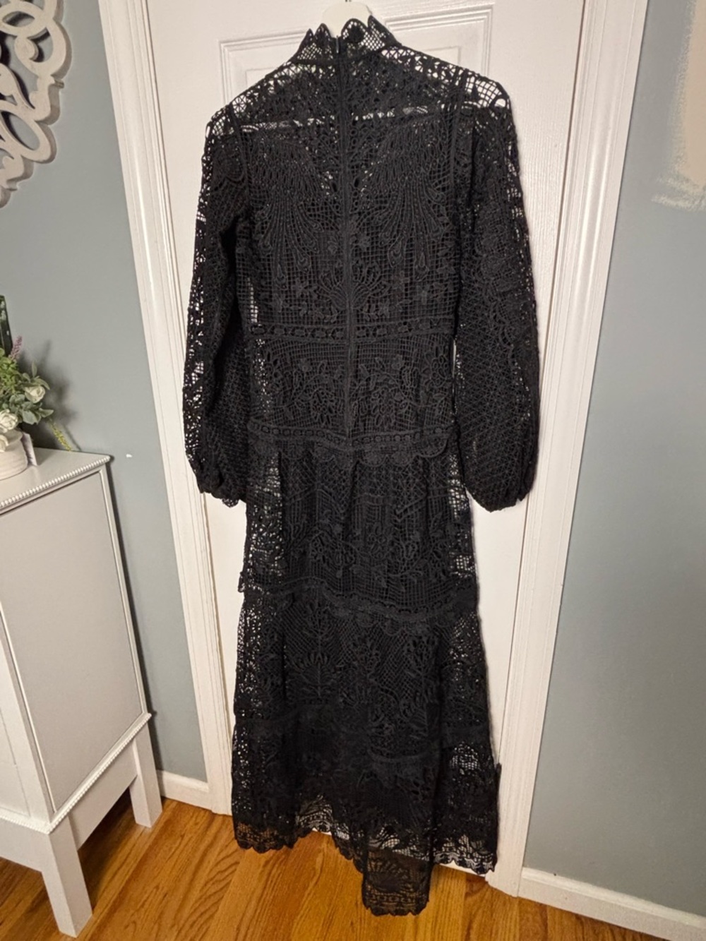 FARM Rio Tiered Guipure Lace Maxi Dress In Black π€ - Picture 7 of 9